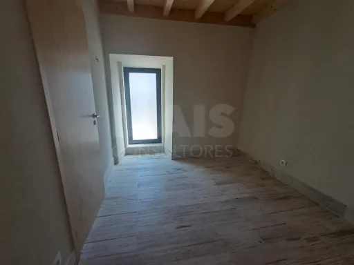 Moradia T1+1 Remodeladas a 10 minutos da cidade