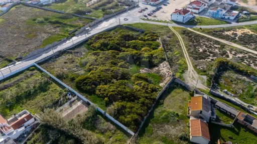 Terreno 6.000m2 com vista mar em Peniche