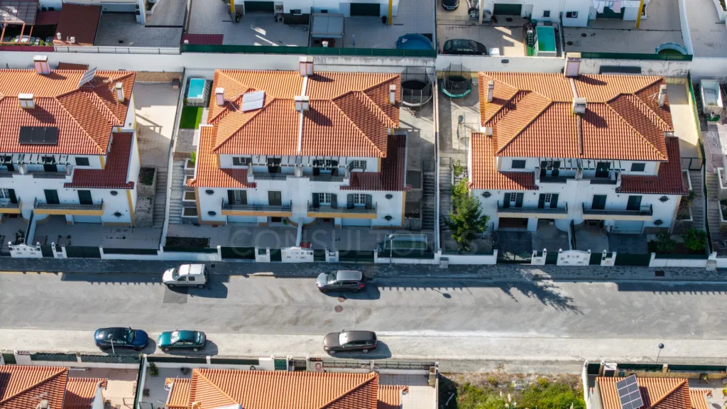 Excelente Moradia T3 com área exterior de lazer e Garagem Ampla