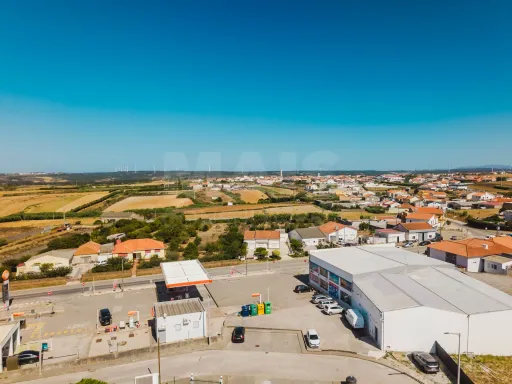 Moradia T4 com Garagem e Terraço