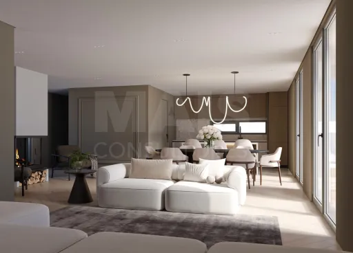 3 bedroom villa with 3 suites, parking, garden and pool!