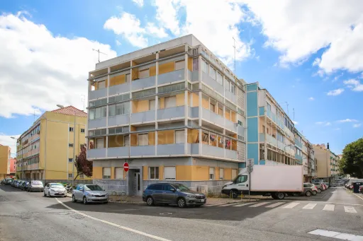 Apartamento T2 com Alma na Damaia de Cima