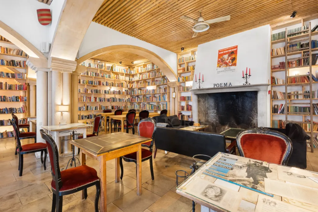 Antigo Convento com 26 quartos em Óbidos
