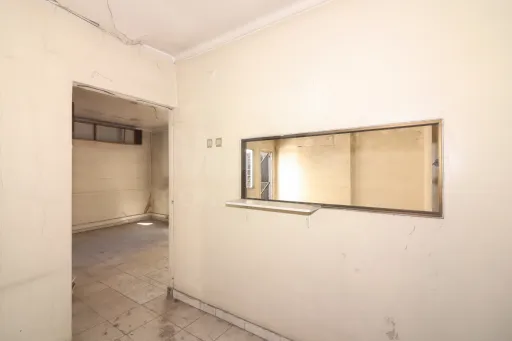 Prédio Centro Carregado / Lisboa