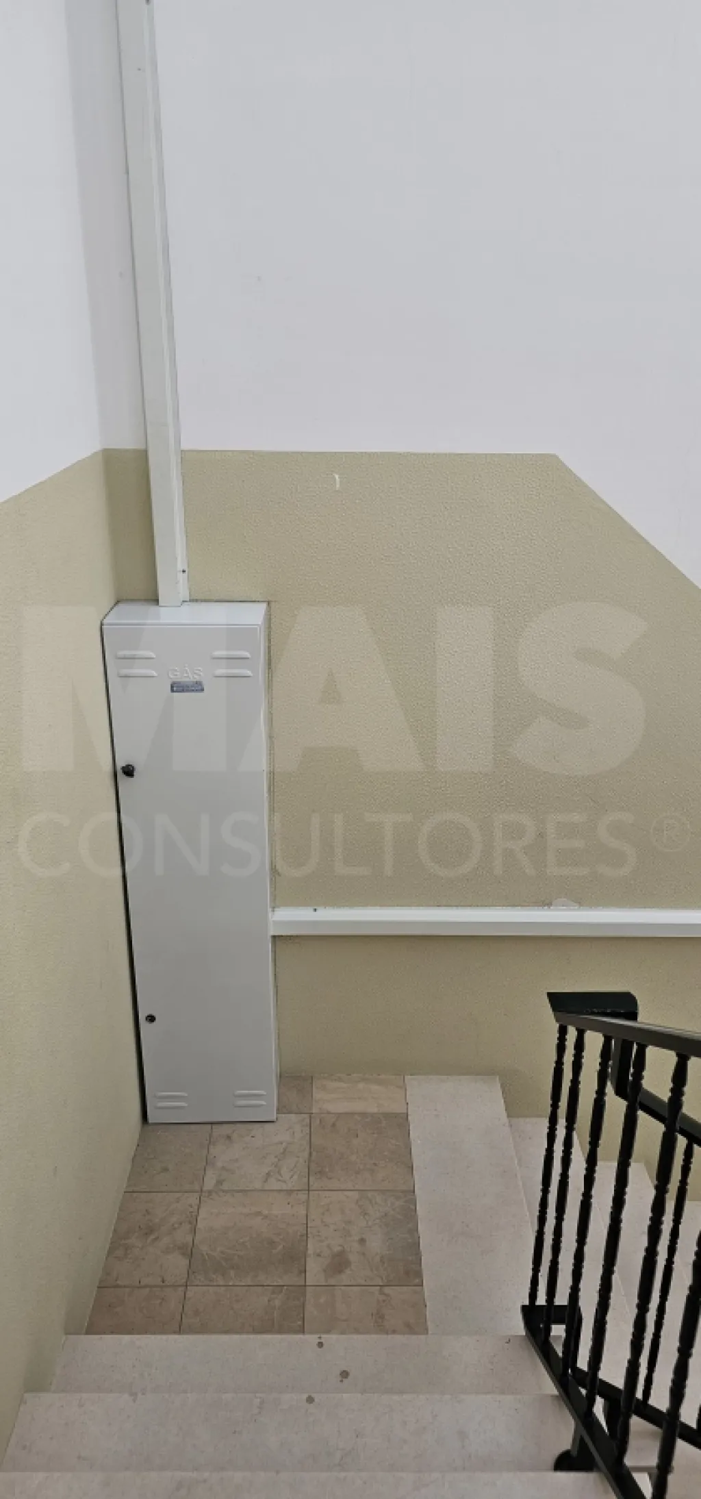 Apartamento T3 no Centro de Alpiarça | Áreas Generosas, Varandas e Excelente Localização