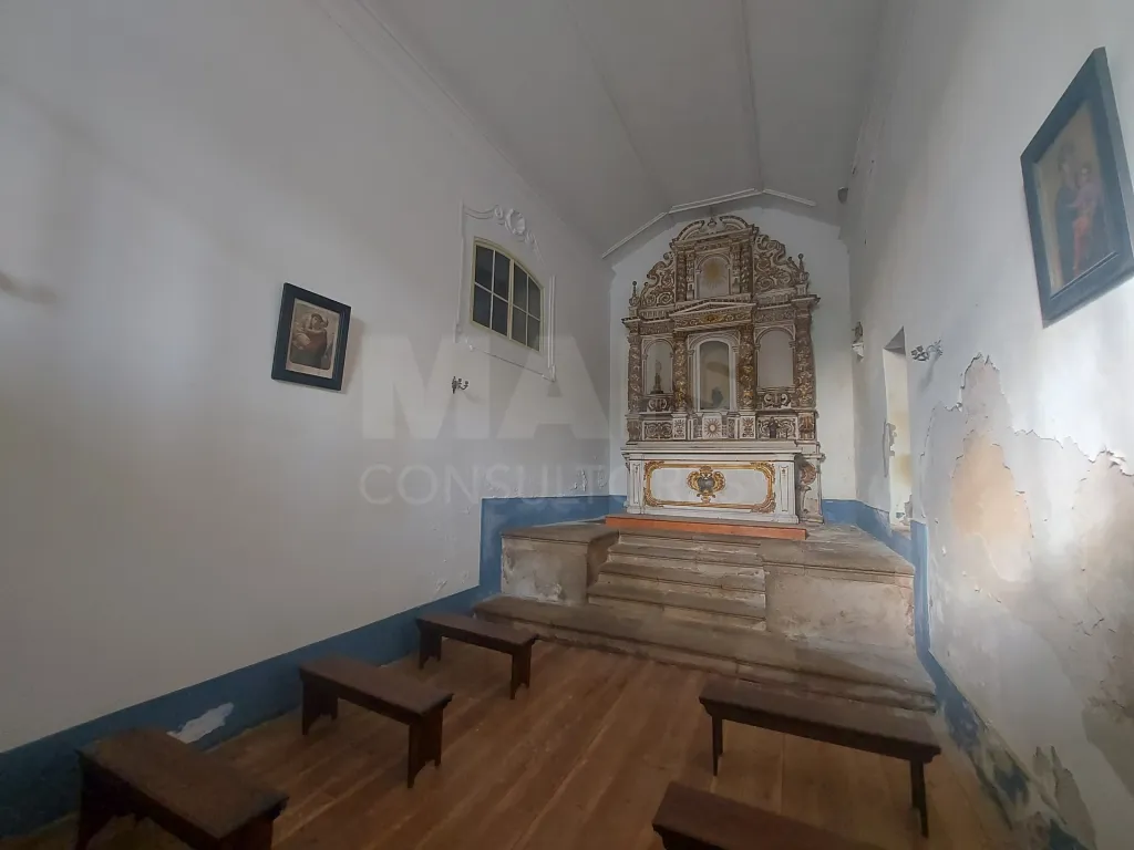 Casa Senhorial com Brazão em Coja- Arganil.