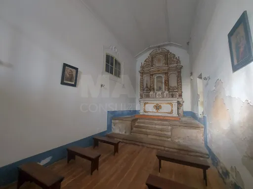 Casa Senhorial com Brazão em Coja- Arganil.