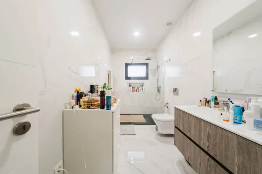 Moradia T3 Térrea Moderna em terreno c/ 2.610m2