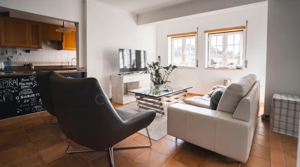 2-Bedroom Duplex Apartment in Alto das Gaeiras – Óbidos