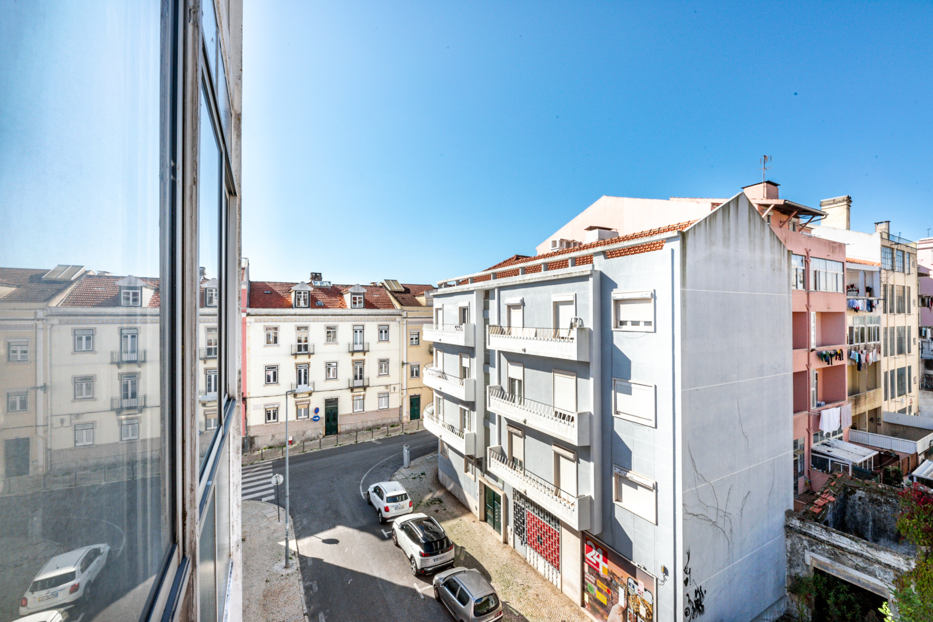 Apartamento para Remodelar no Bairro de Santos