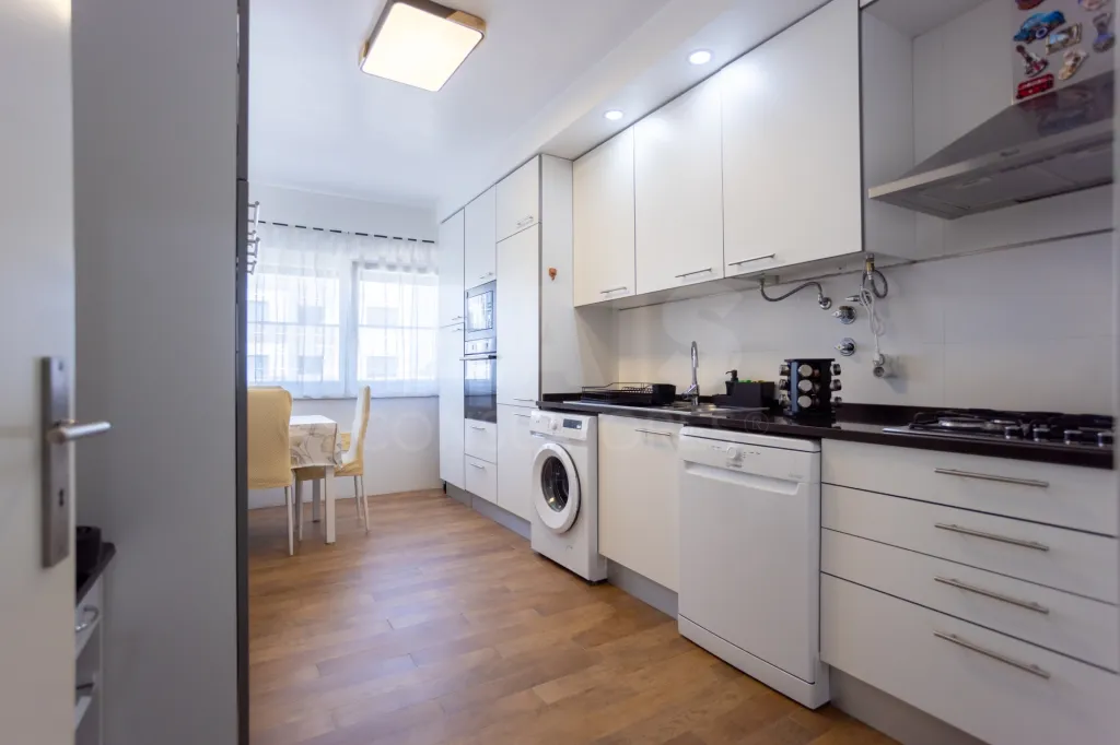 Apartamento T2 com garagem em Salvaterra de Magos