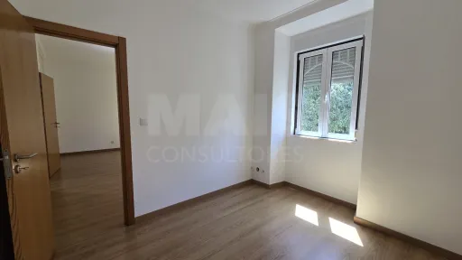 Two-bedroom apartment in Alcântara
