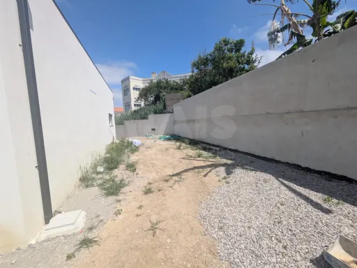 Moradia V3  moderna com piscina, vista de campo e excelente localização  Matas – Lourinhã