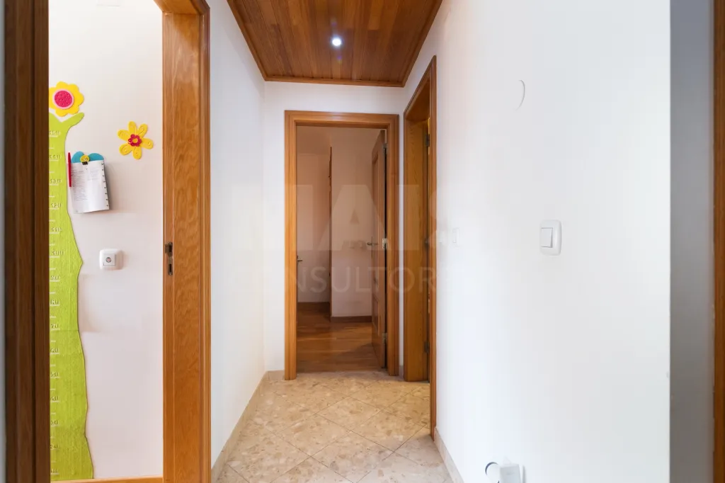 Apartamento T3 com Vista sobre o Rio Tejo