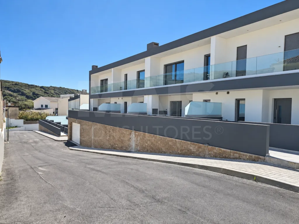 Villas Mar – Moradia V3  com piscina e vista mar  a 150 metros da Praia -Fracao G