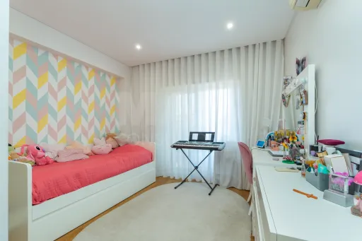 A superb 5-bedroom apartment in Alverca do Ribatejo
