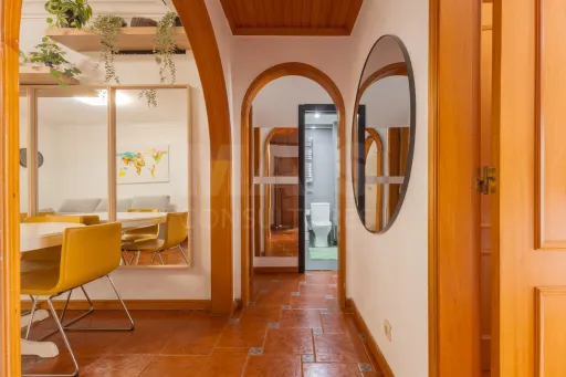 T2 Remodelado com Arrecadação | Outeiro de Polima – São Domingos de Rana