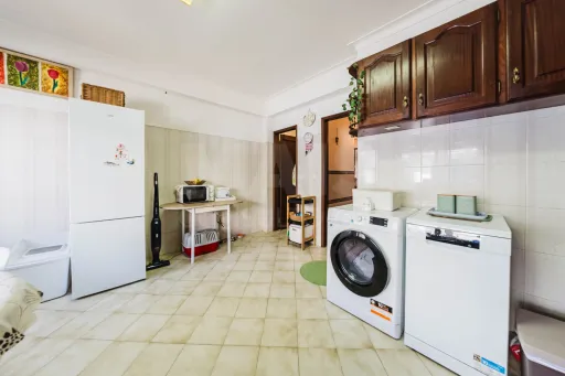 T2 ao nível do R/Chão com garagem fechada