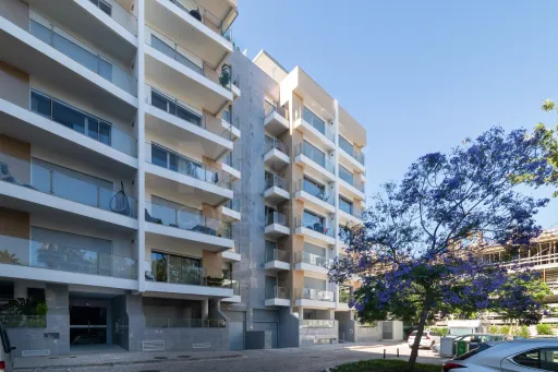 3-Bedroom Apartment in Quinta das Marianas