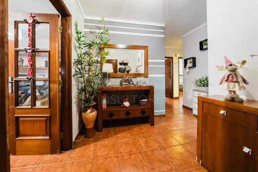 Apartamento T3 na Cidade Nova c/ 135m2 de área bruta