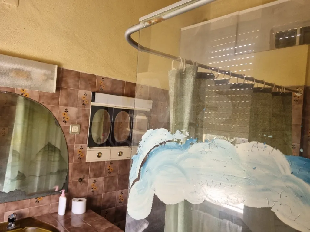 Moradia T4 com piscina, no centro da  Concavada em Abrantes