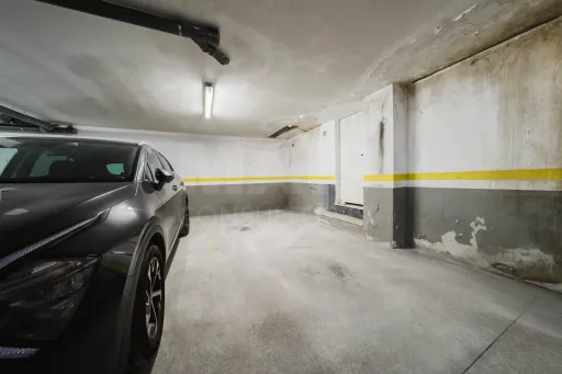 Apartamento T2 com terraço e garagem nas Caldas da Rainha