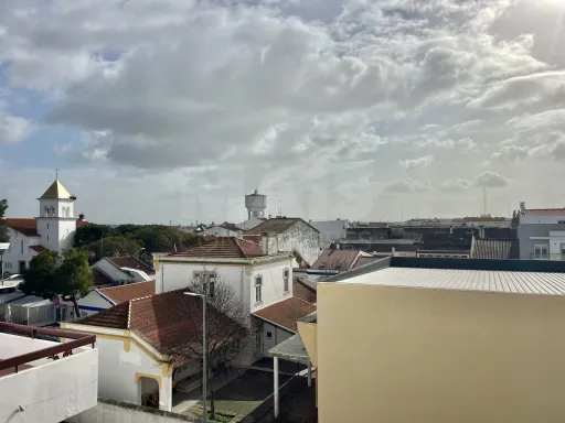 Apartamento T2 no centro de Benavente