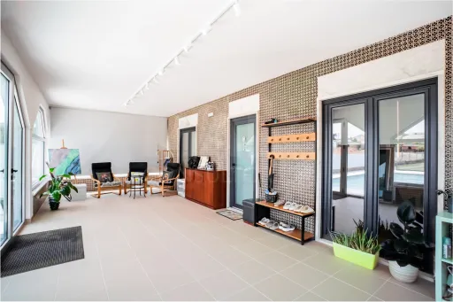 Farm with over 23,000 m², a saltwater pool, and potential for development