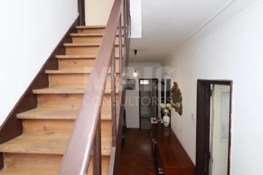 Moradia T3 Isolada com Sótão em Salvaterra de Magos