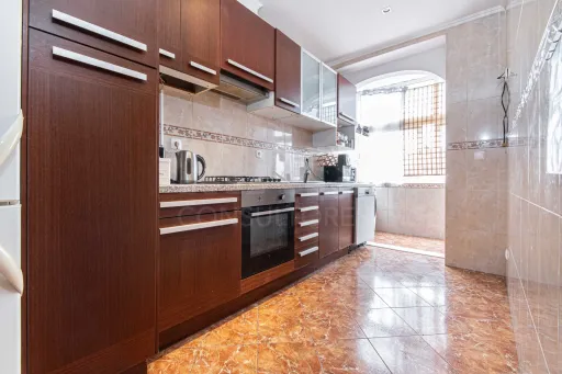 Apartamento T3 com 2 varandas no Bom Retiro, Vila Franca de Xira