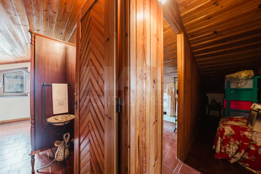 Moradia Isolada T7 no Bombarral | Espaço, Tranquilidade e Proximidade do Centro 🏡