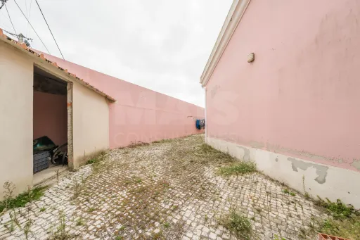Moradia T3 no Casal Moinho – a 5 minutos a pé da Praia dos Supertubos!