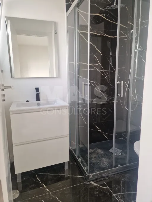 Wonderful 3-bedroom apartment in Queluz with patio