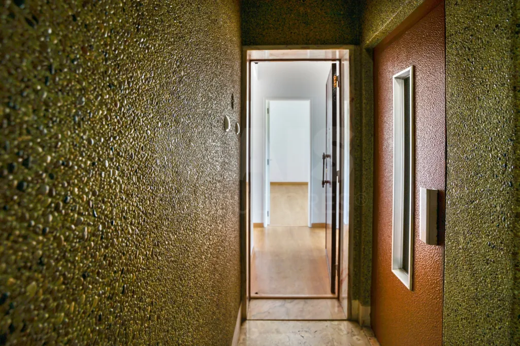 T2 Remodelado na Ramada | 3 Frentes | Excelente Luz Natural
