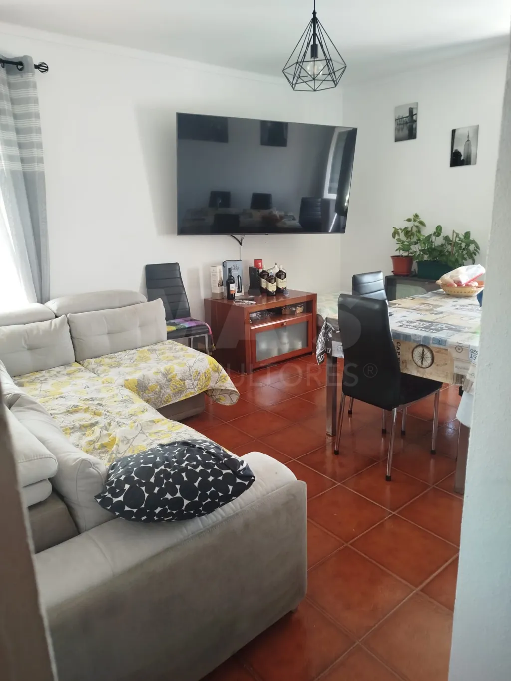 T2 Renovado com Varanda e Vista Mar em Peniche