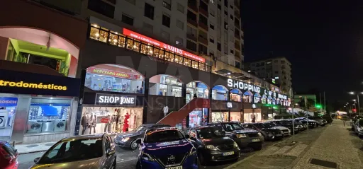 T1 Massamá Shopping 2 min. from Massamá-Barcarena train station