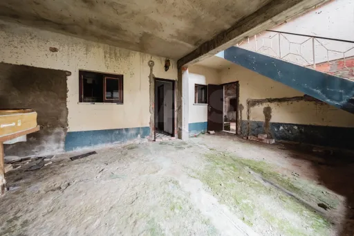 Moradia com 1.040 m² de Terreno no Seixal, Lourinhã