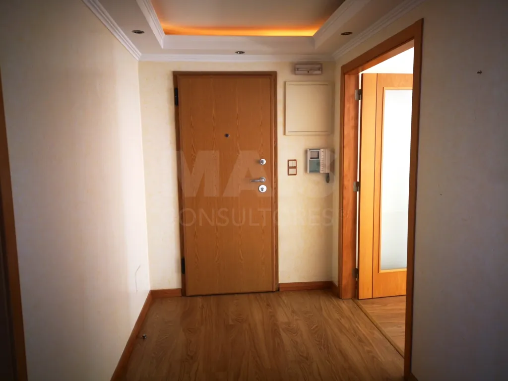 One-bedroom apartment with a 28 m² terrace in Murganhal, Caxias