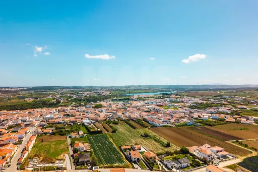 Terreno para Construção em Atouguia da Baleia