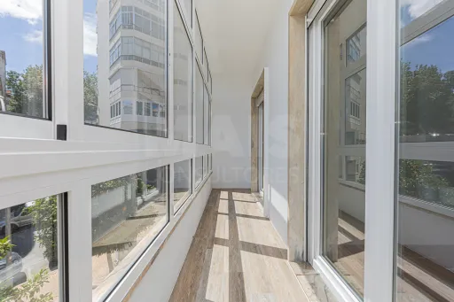 T3 Remodelado Algés na Calçada do Rio