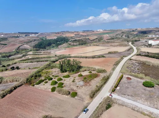 Terreno rústico com 5.840 m² a 3 km da Praia da Areia Branca