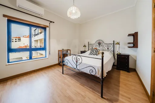 Apartamento T3 Duplex | Piscina | Bombarral Centro