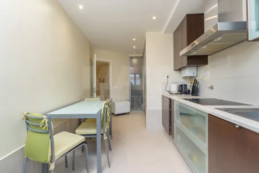Apartamento T2 com Elevador e Parqueamento no Montijo