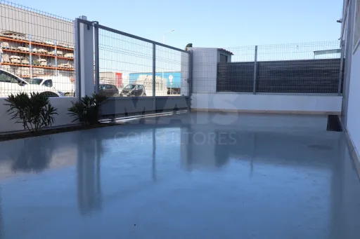 Pavilhão Industrial novo no Carregado com 624 m2 de Terreno e 312 m2 de Construção