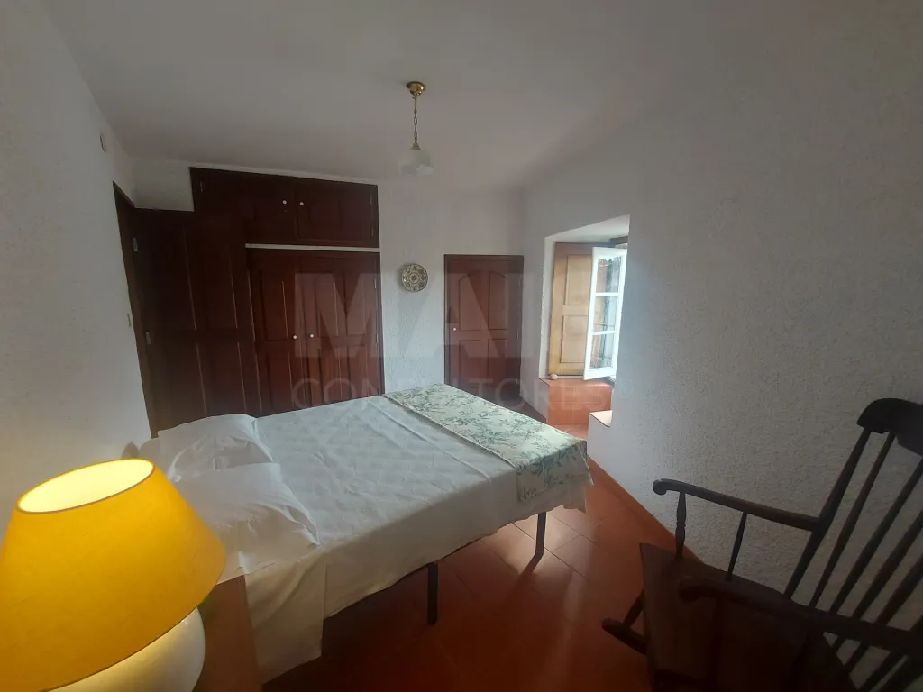 Casa Senhorial com Brazão em Coja- Arganil.