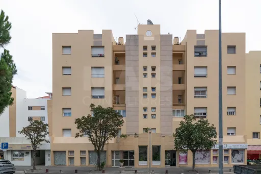 3 Bedrooms + 1 with Box in Santo Antônio dos Cavaleiros