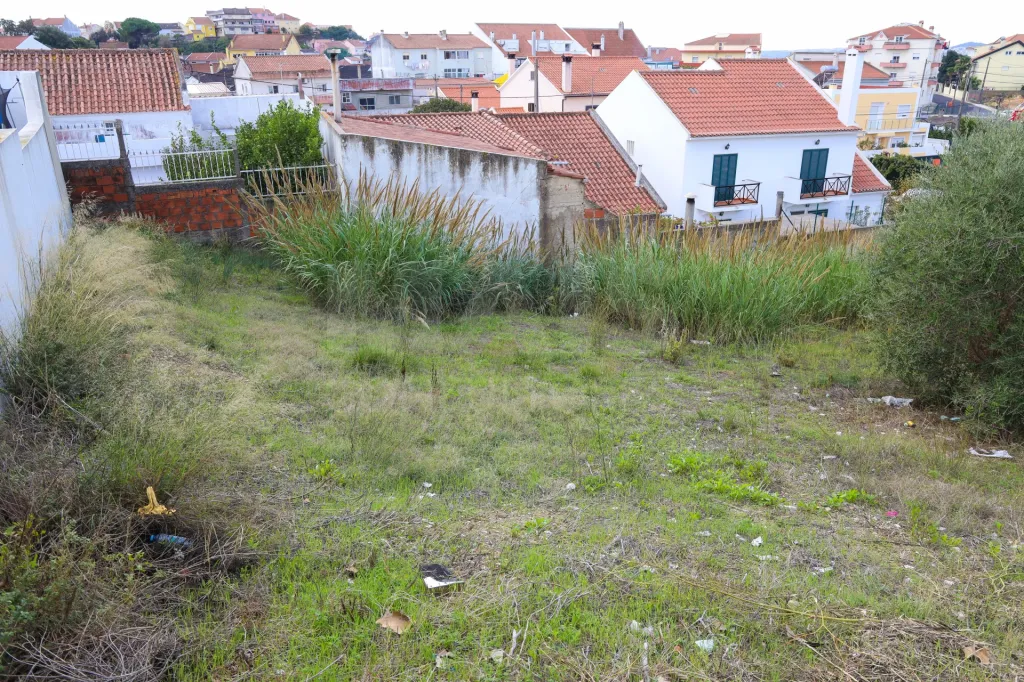 Lote Urbano na Apelação para Moradia.