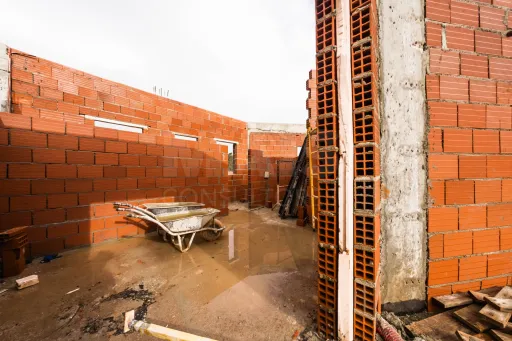 Moradia Térrea em construção na Torre, Caldas da Rainha