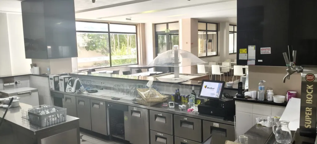 Restaurante em Funcionamento – Samora Correia
