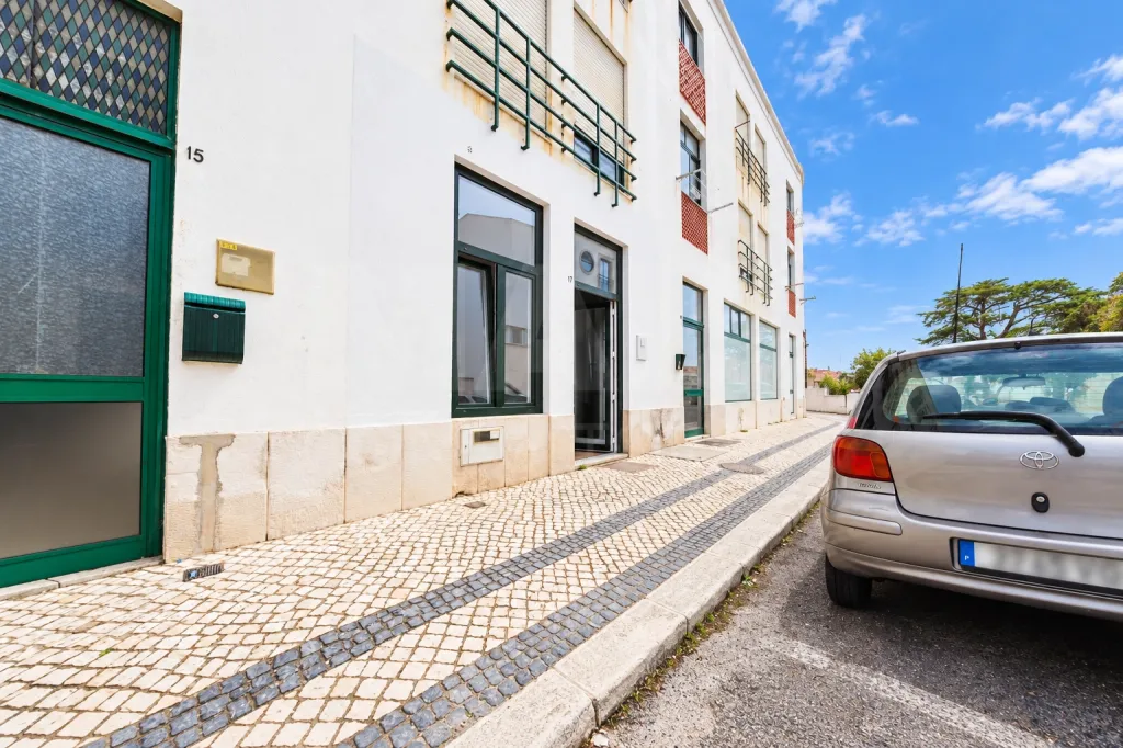 Estúdio Moderno em Peniche | Invista junto ao Mar